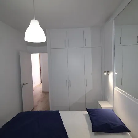 Velas Vue Адехе