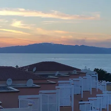 Velas Vue شقة أذيخي